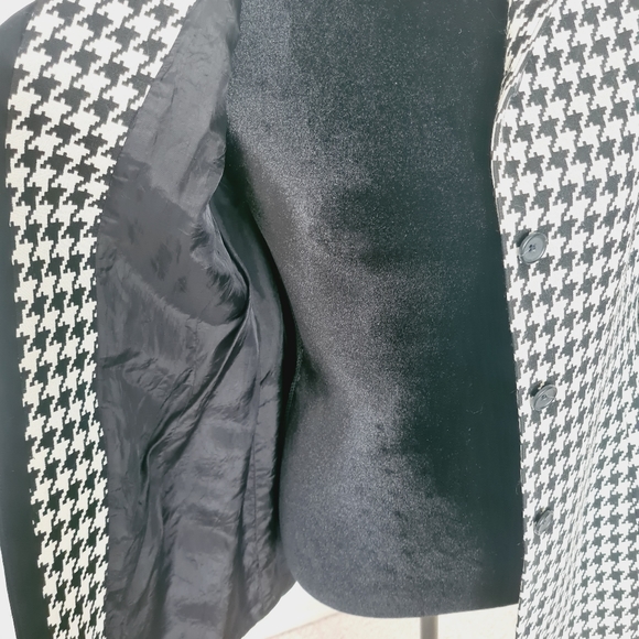 Alfani Houndstooth slim fit fully lined coat/ blazer. Color black/white. Size 10 - Picture 5 of 7